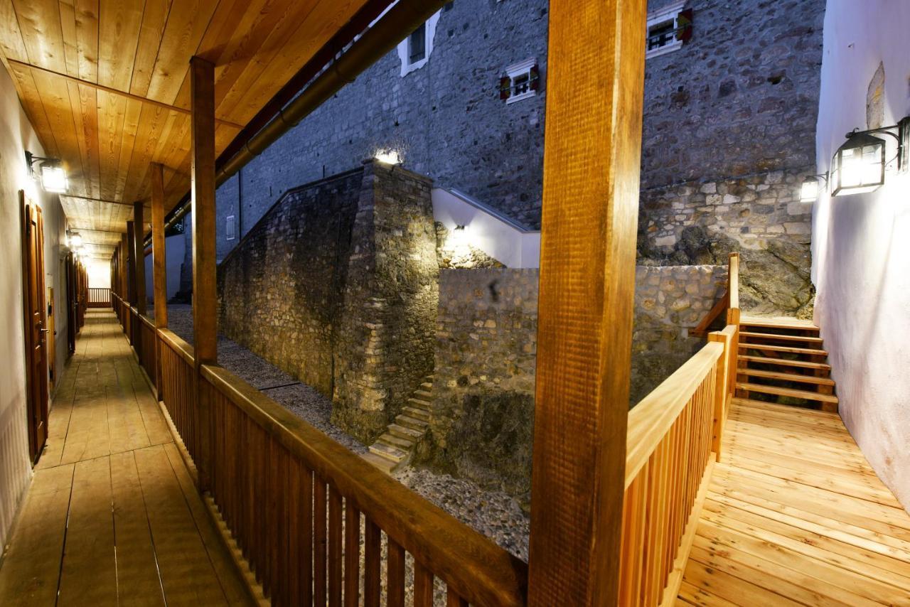 Rooms & Apartments Podsreda Castle Dış mekan fotoğraf