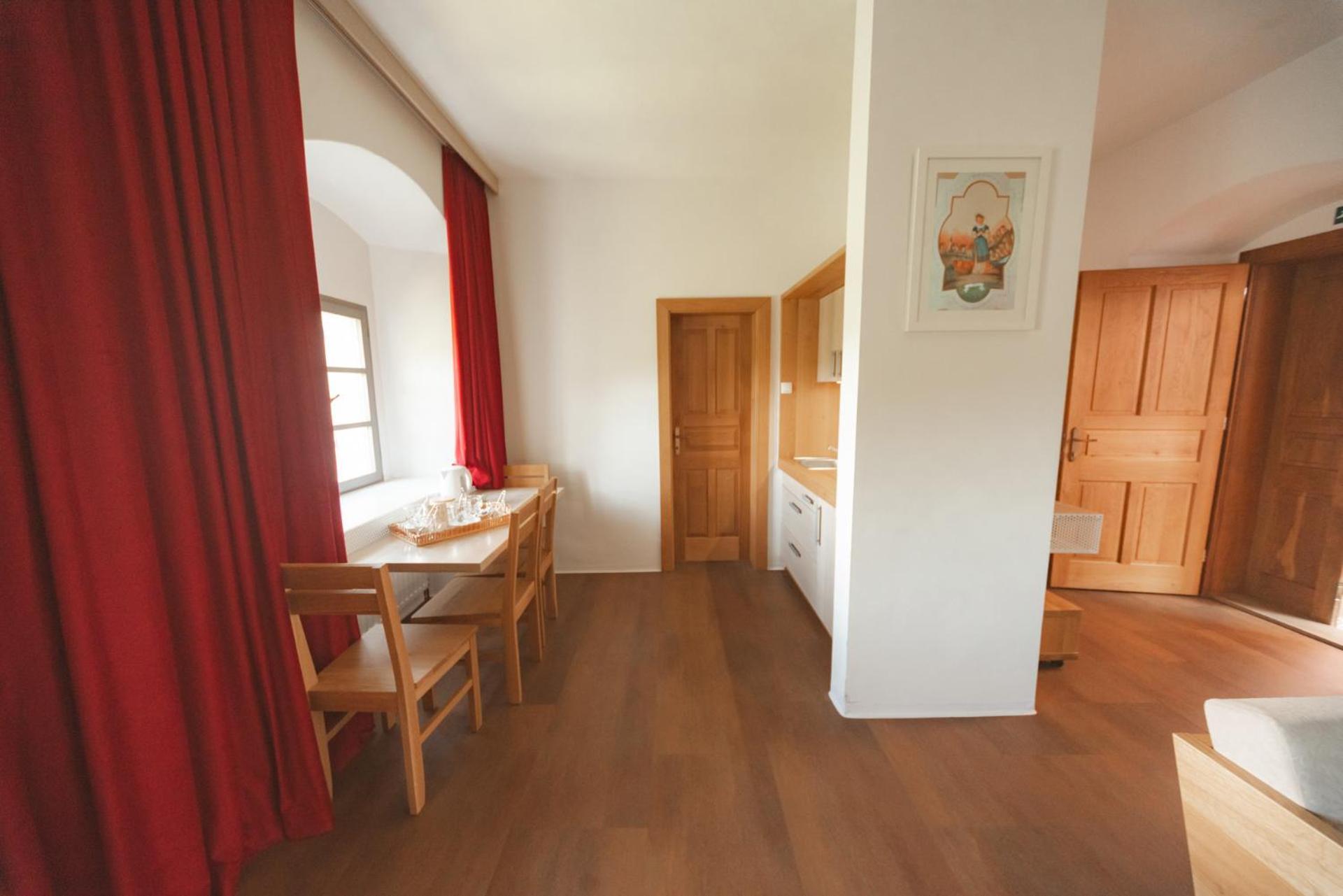 Rooms & Apartments Podsreda Castle Dış mekan fotoğraf